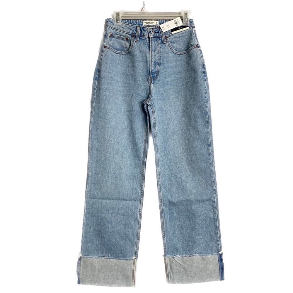 Abercrombie and Fitch the 90s relaxed, Jean ❤️ high-rise NWT